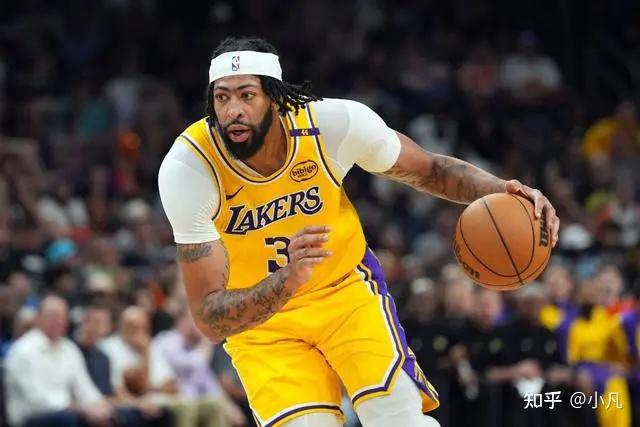 周鹏:詹姆斯38岁还这么猛 我也能继续绽放光芒